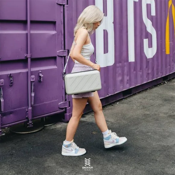 Off-White | Protection Box Crossbody Suitcase Bag | NEW - Picture 6 of 6